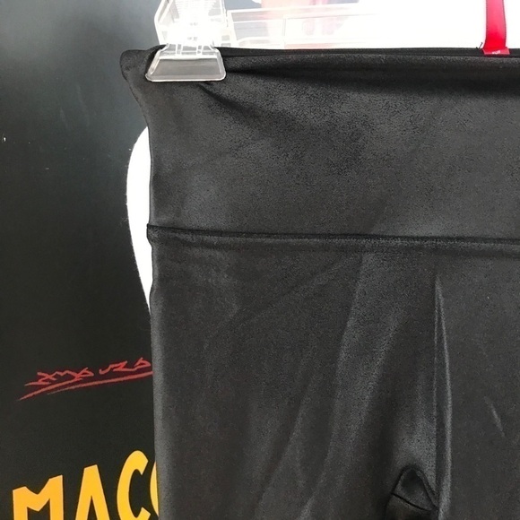 SPANX Like New Black Faux Leather Leggings Style #2437 Size Large - Picture 6 of 12